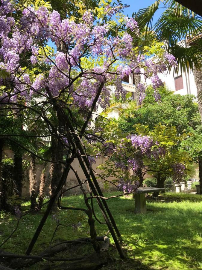 In A Lovely Garden Biennale Flat Венеция Экстерьер фото